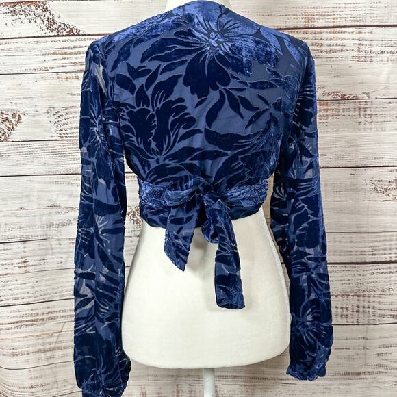 Hutch Claudia Dark Navy Crushed Velvet Wrap Crop Top, EUC, Medium, MSRP $198 - Picture 8 of 12
